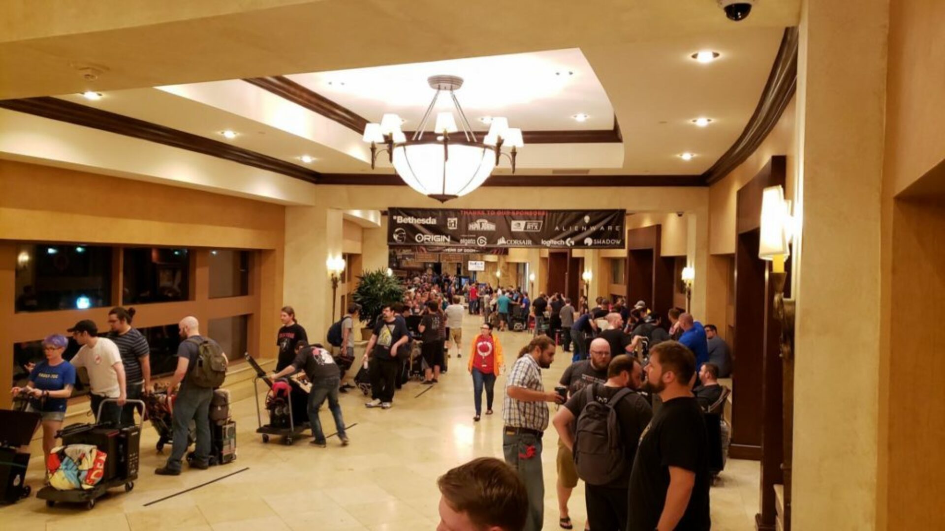 QuakeCon 2019 - My Pics - Common Space - 03