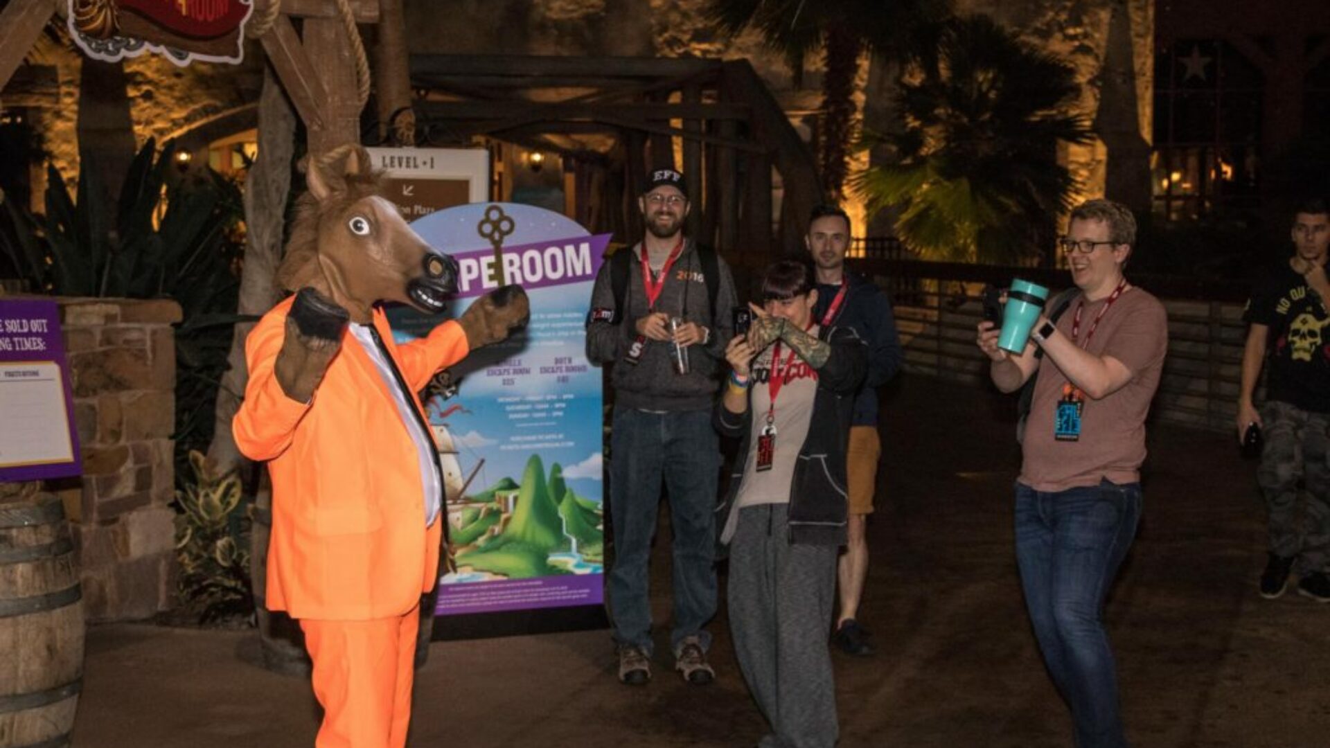 QuakeCon 2019 - My Pics - Horse - 45