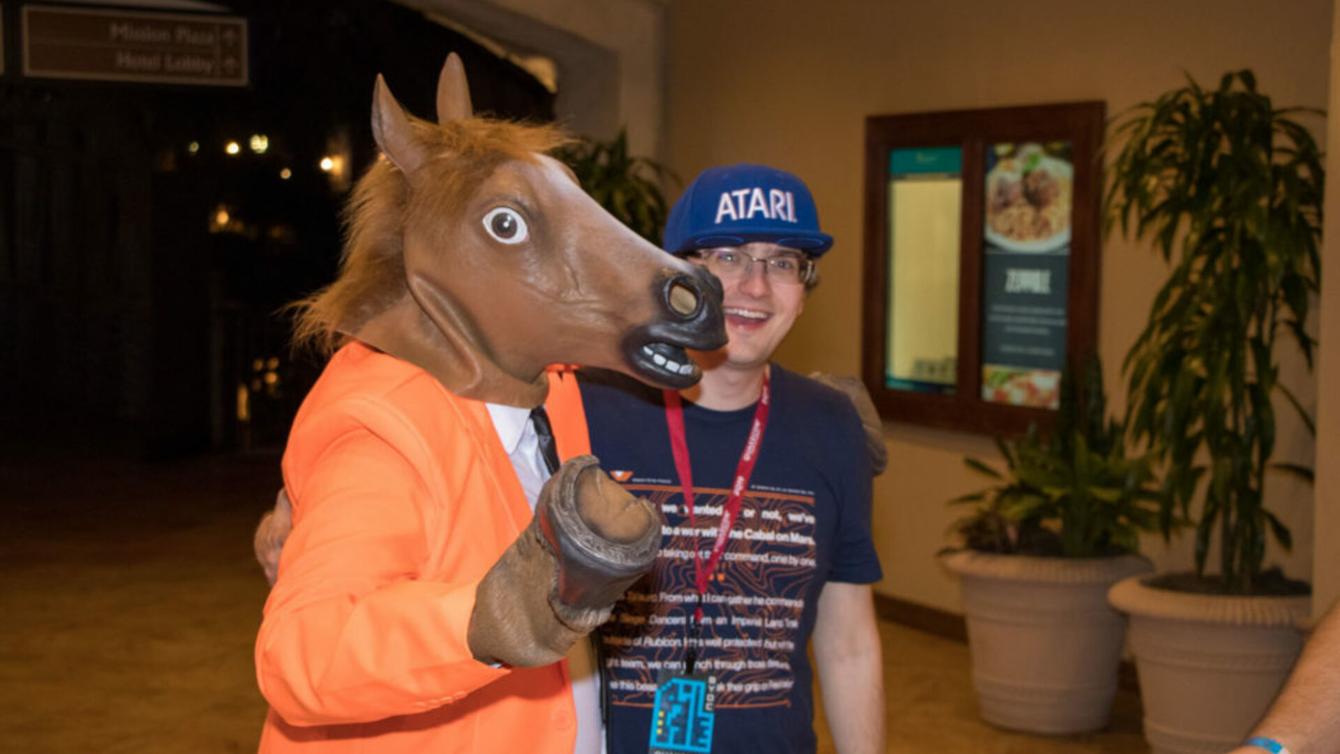 QuakeCon 2019 - My Pics - Horse - 60