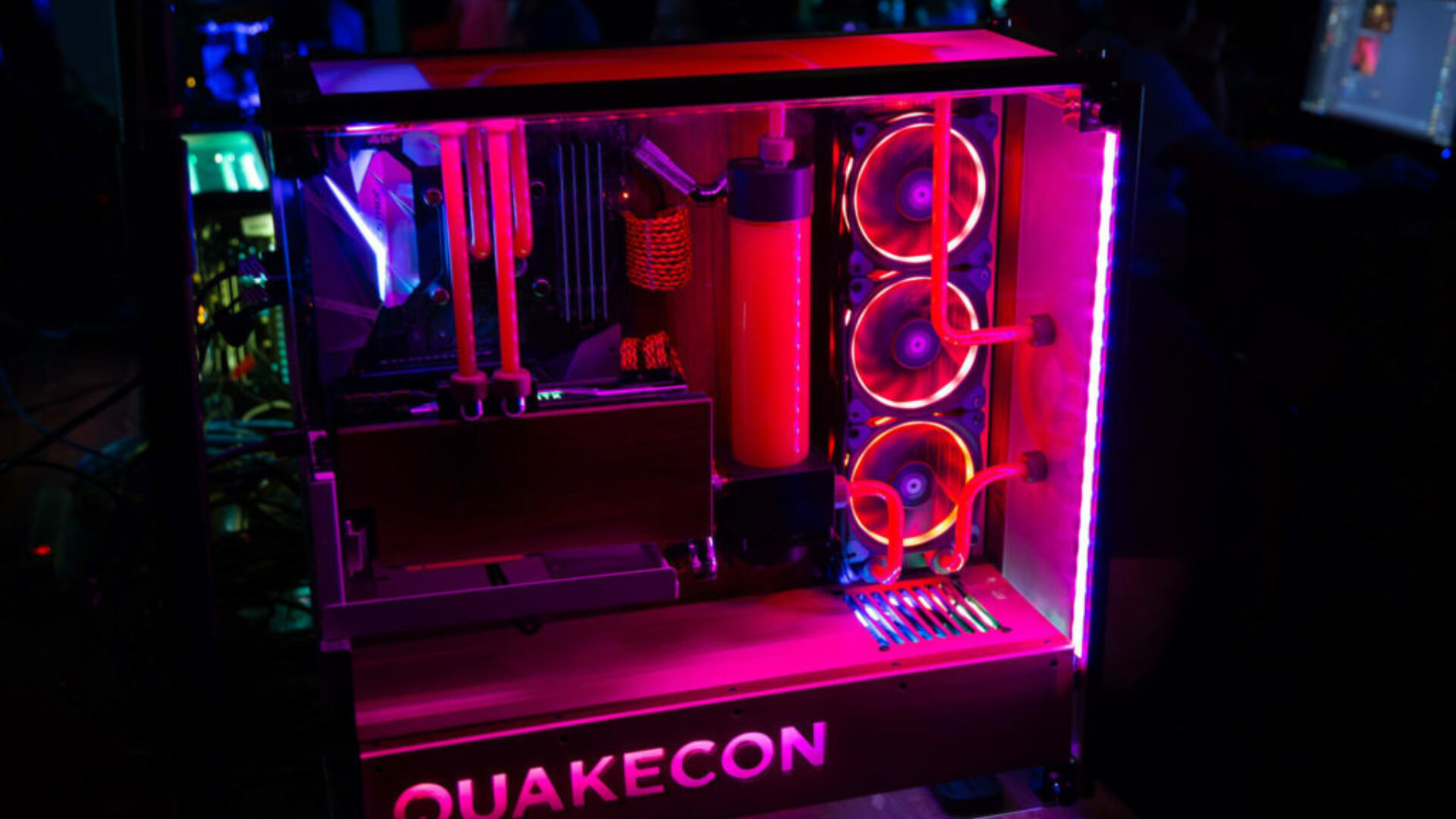 QuakeCon 2019 - SirSkippy - Case Mods - 42